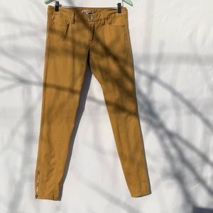 Banana Republic Heritage riding pants. Size 27. Botanical khaki.